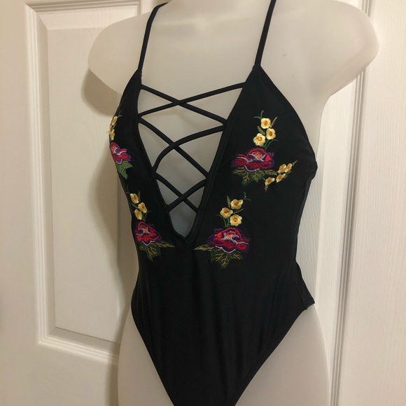 Gianni Bini Embroidered Floral Swimsuit - Picture 2 of 5